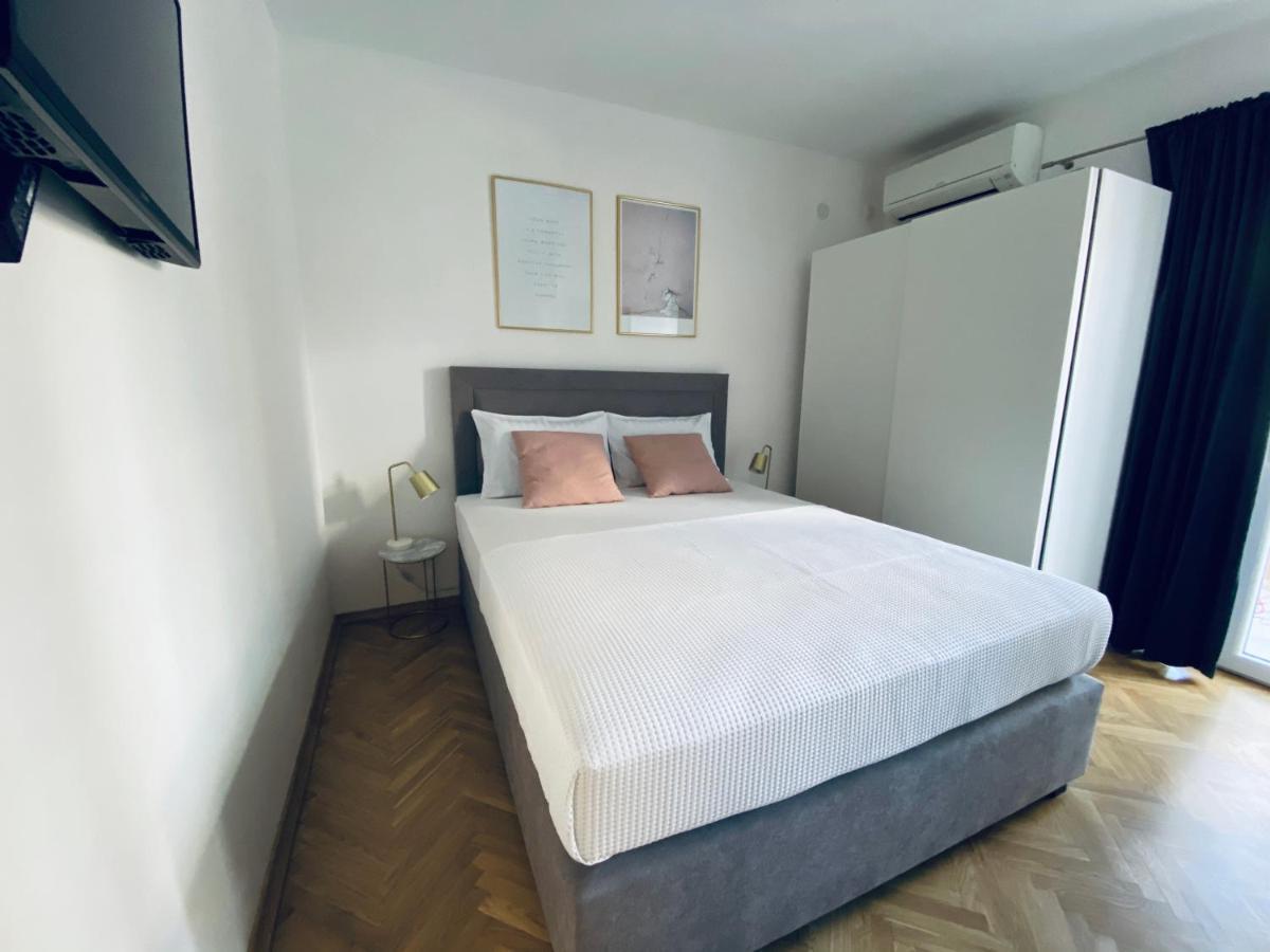 Cirjak Apartments Biograd Na Moru Exterior foto