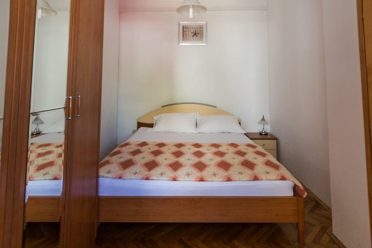 Cirjak Apartments Biograd Na Moru Exterior foto